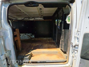 2017 Ford Transit 250 Cargo Van w/RH Swing-Out Doors Low Roof 129.9" WB - miniatura 13