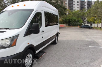 2017 Ford Transit 350 Cargo Van w/RH Sliding Door High Roof 147.6" WB - miniatura 13