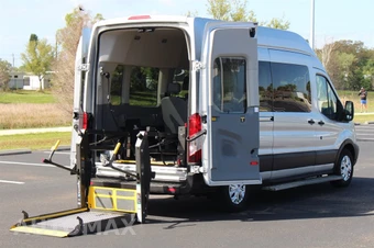 2017 Ford Transit 350 Passenger Wagon XL w/RH Sliding Door High Roof 147.6" WB - miniatura 1