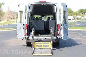 2017 Ford Transit 350 Passenger Wagon XL w/RH Sliding Door High Roof 147.6" WB - miniatura 2