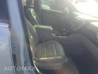 2017 GMC Acadia Denali – miniatura 8