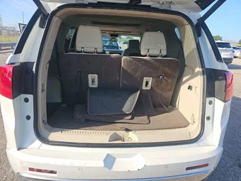 2017 GMC Acadia Denali 5SA – miniatura 17