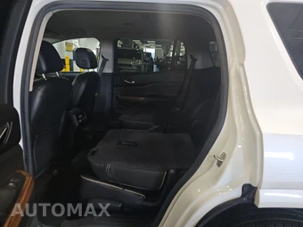 2017 GMC Acadia Denali 5SA – miniatura 13
