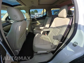 2017 GMC Acadia Denali 5SA – miniatura 13