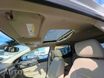 2017 GMC Acadia Denali 5SA – miniatura 18