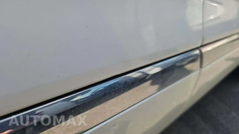 2017 GMC Acadia Denali 5SA – miniatura 22