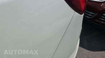 2017 GMC Acadia Denali 5SA – miniatura 28