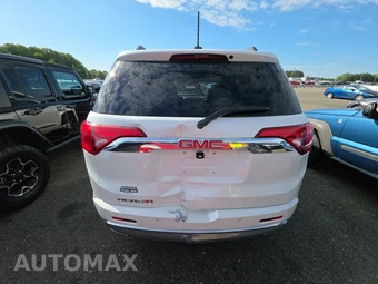 2017 GMC Acadia Denali 5SA – miniatura 5