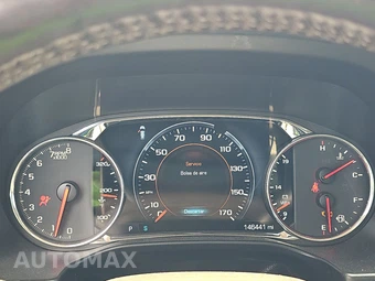 2017 GMC Acadia Denali 5SA – miniatura 12