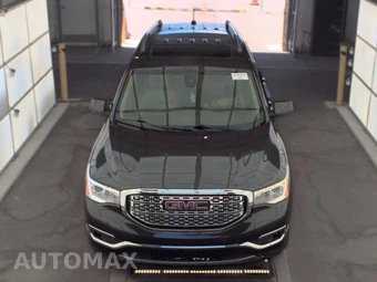 2017 GMC Acadia Denali 5SA – miniatura 2