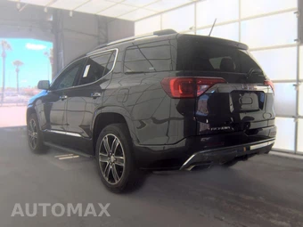 2017 GMC Acadia Denali 5SA – miniatura 6