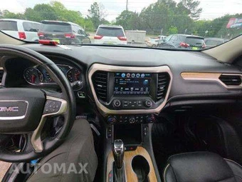 2017 GMC Acadia Denali 5SA – miniatura 10