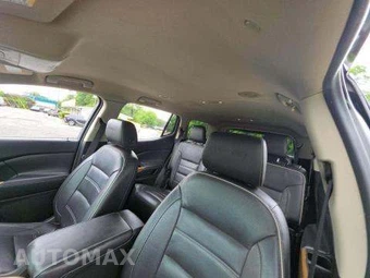 2017 GMC Acadia Denali 5SA – miniatura 11