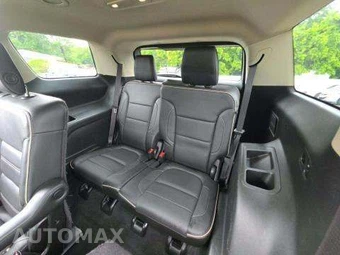 2017 GMC Acadia Denali 5SA – miniatura 14
