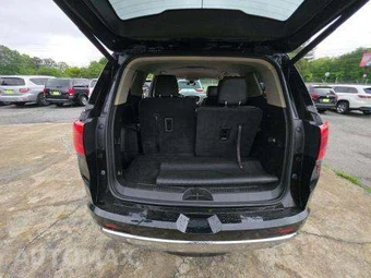 2017 GMC Acadia Denali 5SA – miniatura 15