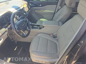 2017 GMC Acadia Denali 5SA – miniatura 7