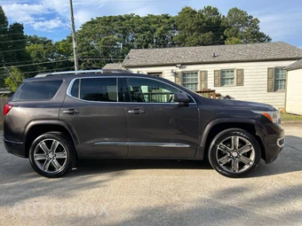 2017 GMC Acadia Denali 5SA - miniatura 13