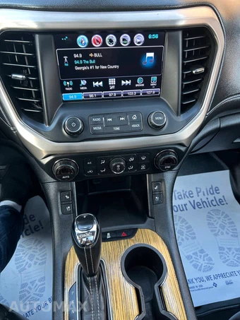2017 GMC Acadia Denali 5SA - miniatura 34