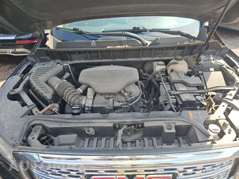 2017 GMC Acadia Denali 5SA – miniatura 16