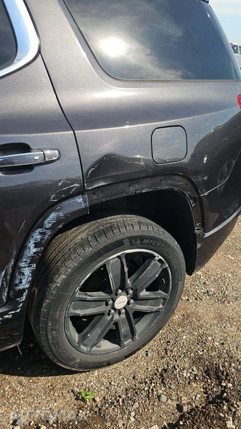 2017 GMC Acadia Denali 5SA – miniatura 42