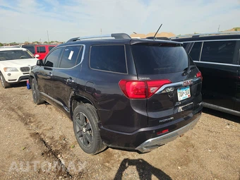 2017 GMC Acadia Denali 5SA – miniatura 6