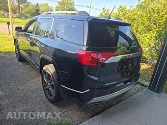 2017 GMC Acadia Denali 5SA – miniatura 2