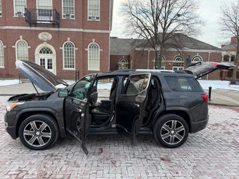 2017 GMC Acadia Denali 5SA - miniatura 11