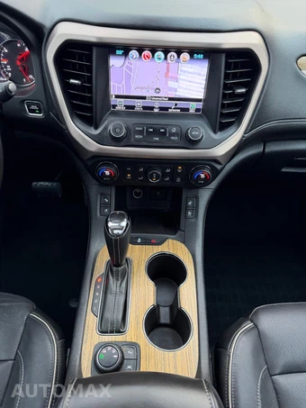 2017 GMC Acadia Denali 5SA - miniatura 17