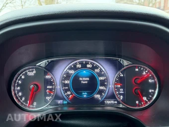 2017 GMC Acadia Denali 5SA - miniatura 32