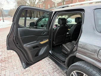 2017 GMC Acadia Denali 5SA - miniatura 46