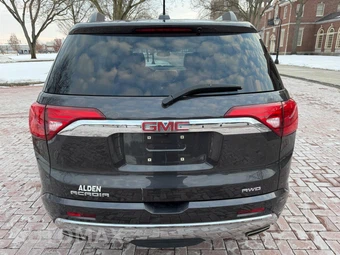 2017 GMC Acadia Denali 5SA - miniatura 7