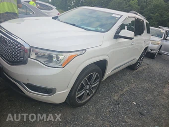 2017 GMC Acadia Denali 5SA