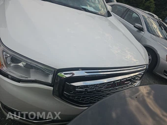 2017 GMC Acadia Denali 5SA – miniatura 2