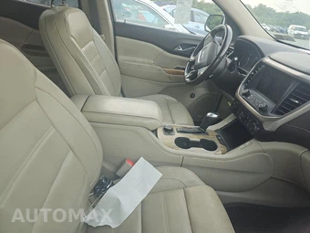 2017 GMC Acadia Denali 5SA – miniatura 8