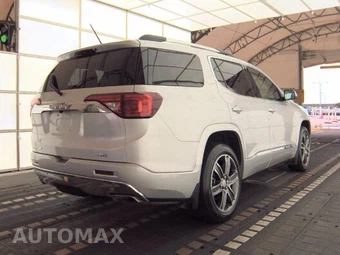 2017 GMC Acadia Denali 5SA - miniatura 5