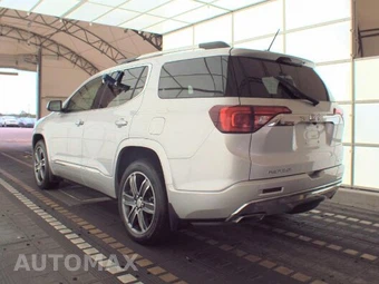 2017 GMC Acadia Denali 5SA - miniatura 8