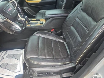 2017 GMC Acadia Denali 5SA - miniatura 9