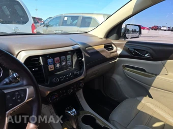 2017 GMC Acadia Denali 5SA – miniatura 11