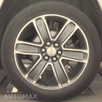 2017 GMC Acadia Denali 5SA – miniatura 32