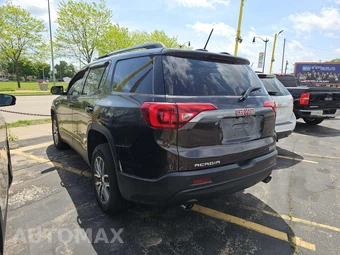 2017 GMC Acadia SLE-2 3SB – miniatura 2
