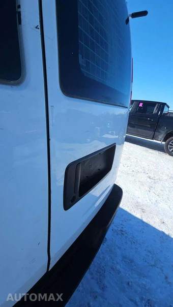 2017 GMC Savana 2500 Cargo Van 1WT 135.0" WB – miniatura 31