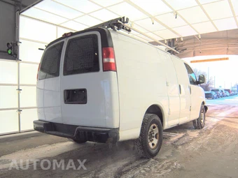 2017 GMC Savana 2500 Cargo Van 1WT 135.0" WB – miniatura 5