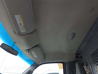 2017 GMC Savana 2500 Cargo Van 1WT 135.0" WB - miniatura 11