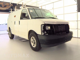 2017 GMC Savana 2500 Cargo Van 1WT 135.0" WB – miniatura 3