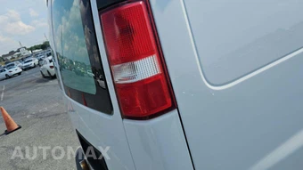 2017 GMC Savana 2500 Cargo Van 1WT 135.0" WB – miniatura 34