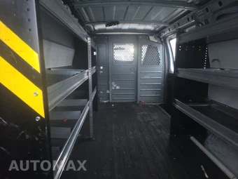 2017 GMC Savana 2500 Cargo Van 1WT 135.0" WB - miniatura 15