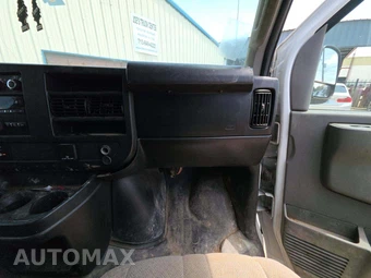 2017 GMC Savana 2500 Cargo Van 1WT 135.0" WB - miniatura 15