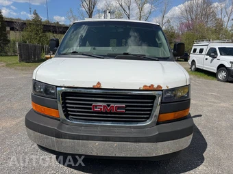 2017 GMC Savana 2500 Cargo Van 1WT 135.0" WB - miniatura 2