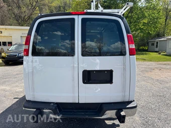 2017 GMC Savana 2500 Cargo Van 1WT 135.0" WB - miniatura 6