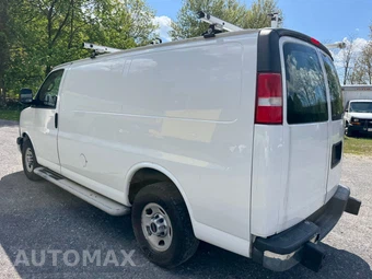 2017 GMC Savana 2500 Cargo Van 1WT 135.0" WB - miniatura 7